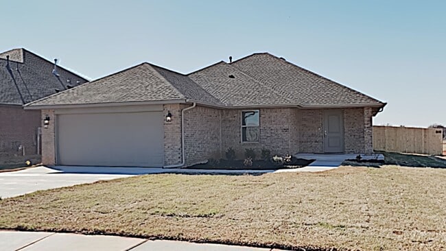 Spacious 4 Bedroom 2 Bath Home in Deer Cre... - Spacious 4 Bedroom 2 Bath Home in Deer Cre...