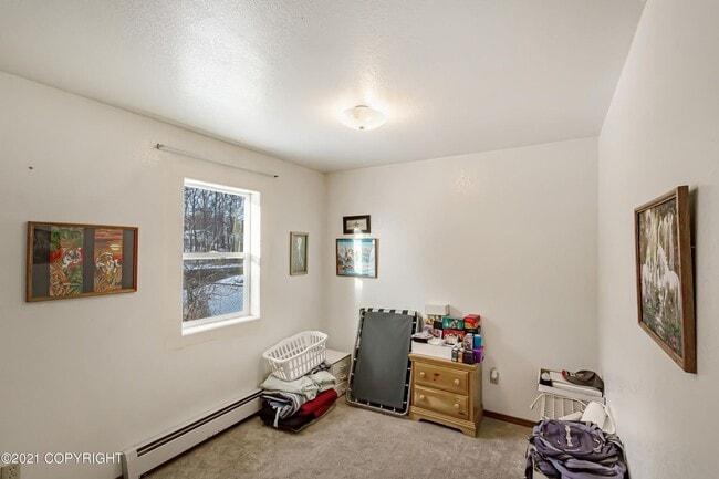 Photo - 305 N Bonanza St