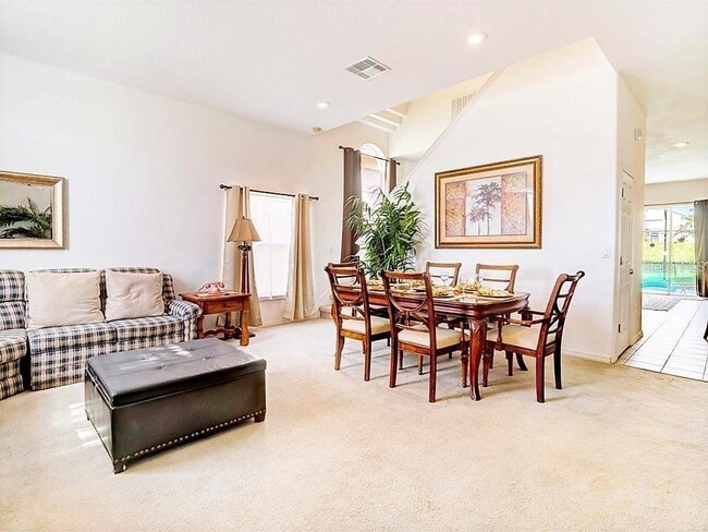 Photo - 153 Vizcay Way