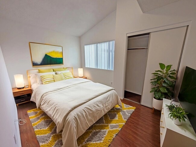 Photo - Piedmont Unit 7