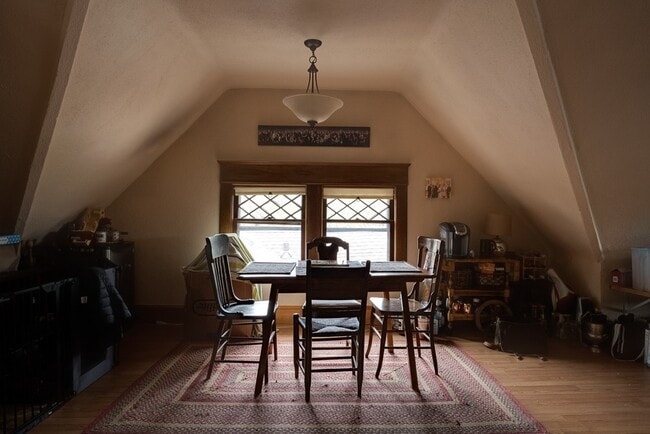913 Ashland Ave Unit Ashland 3
