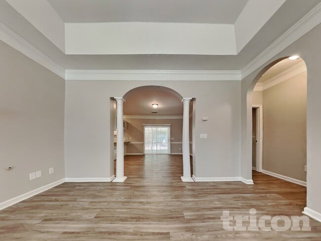 Photo - 203 Manor View Ct