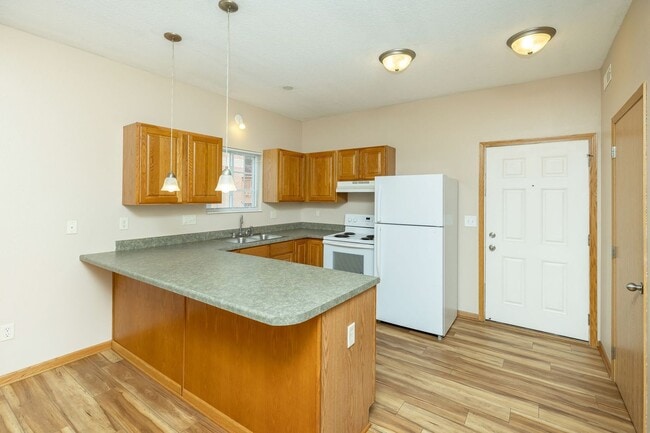 Kitchen - Riverwood Rental