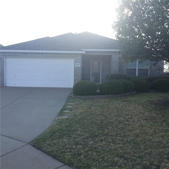 Building Photo - 9205 Lenox Dr Rental