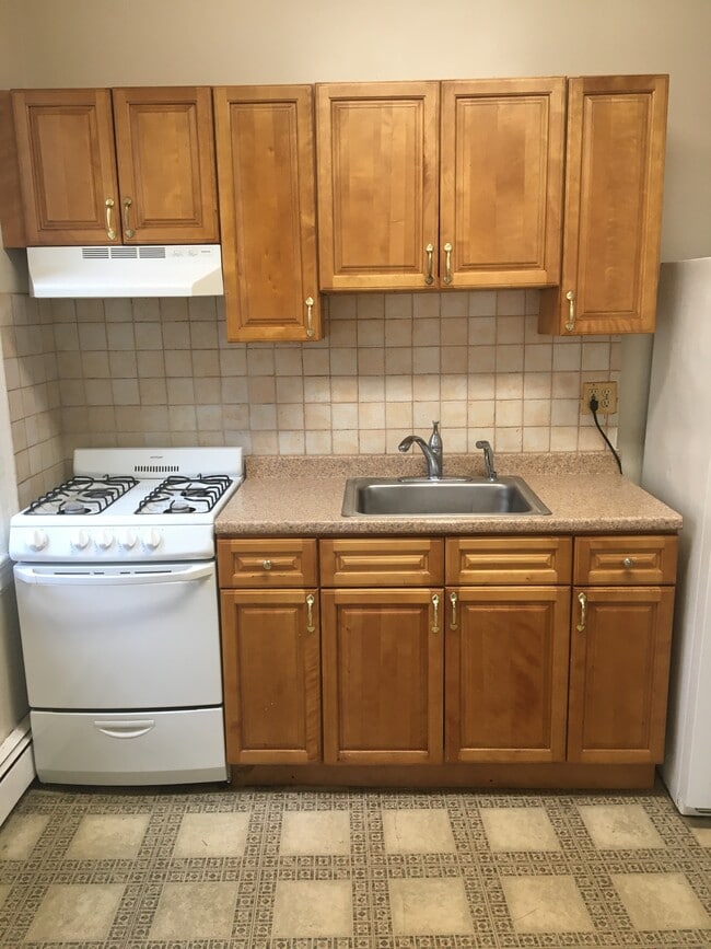 COCINA MODERNA - 102 W 49th St Unidad 6