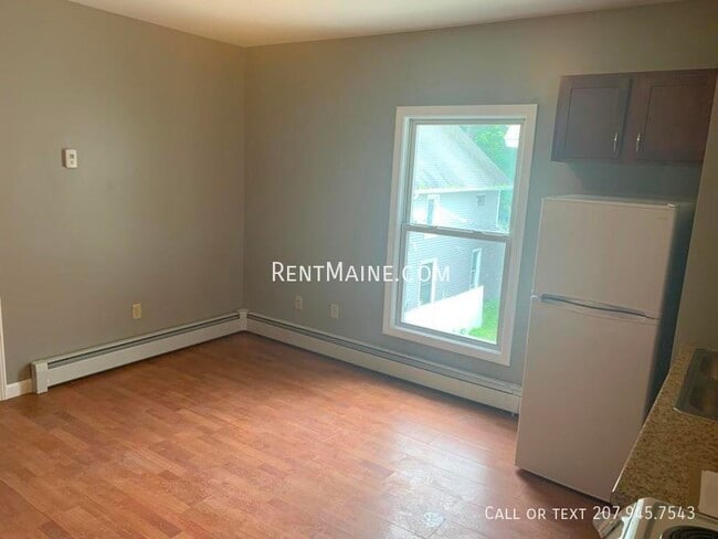 Photo - 380 Hammond St Unit 3