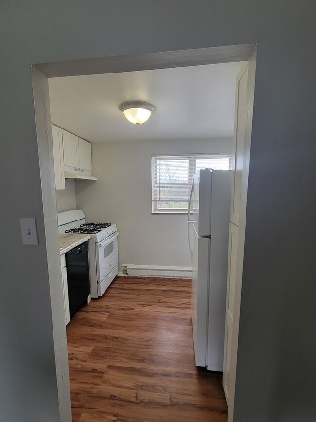 Cloverleaf Village Apartments