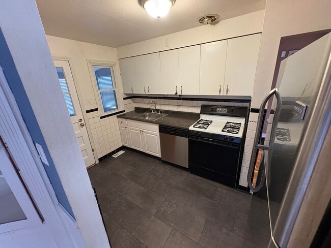 Photo - 1231 Hoyt Dr