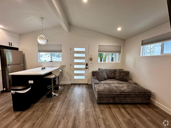 Building Photo - 22949 Valerio St Rental