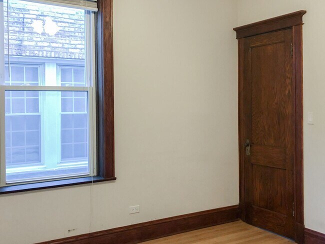 Photo - 1434 W Addison St Unidad 2