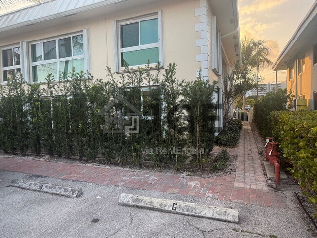 Photo - 861 SE 22nd Ave Unit Apt 4