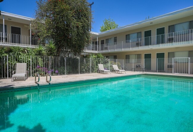 Photo - LOVELY 1BED Near Valley College! -- GREAT LOCATION!!! $1,000 Deposit (OAC)