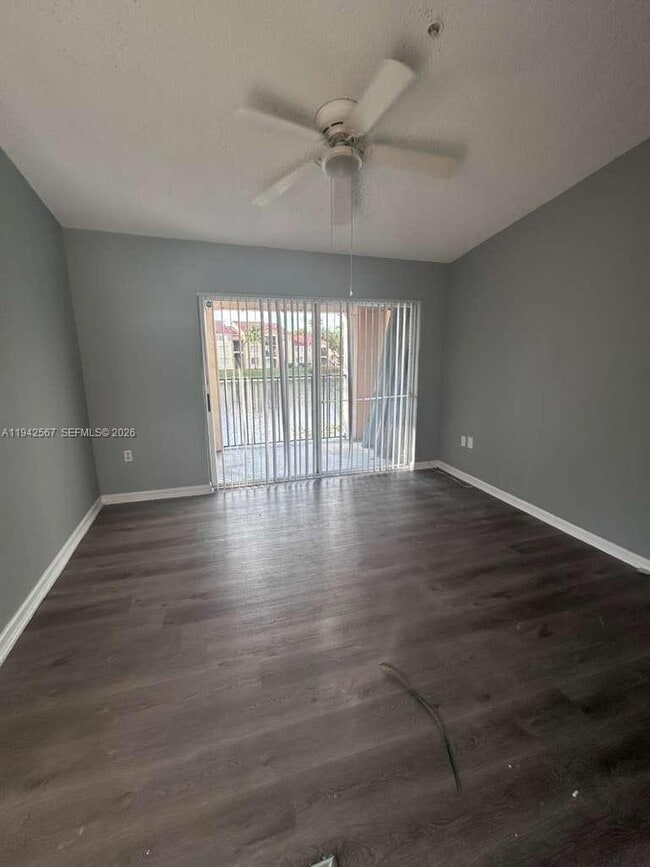 Building Photo - 2081 Renaissance Blvd Unit 202