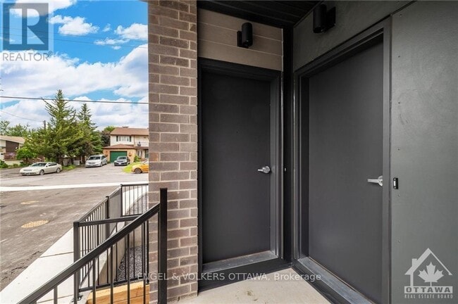 Photo - 1260 Marenger St