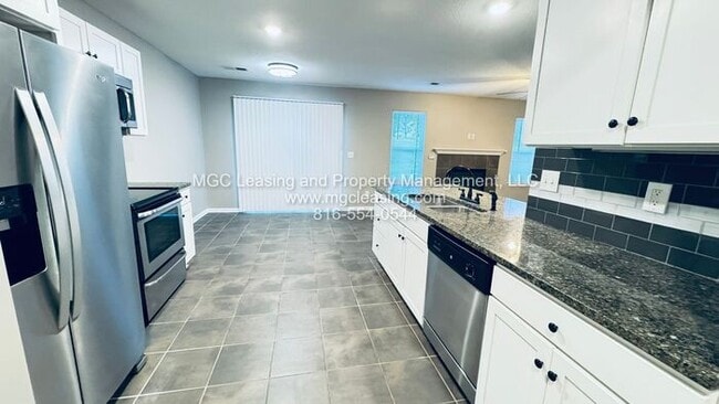 Photo - Baltimore Townhomes: Special Offer - One Month Free Rent!