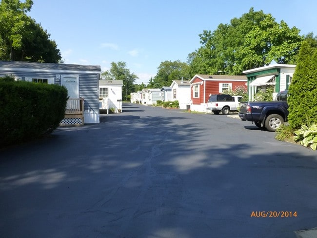 Photo - Mobile Home Park