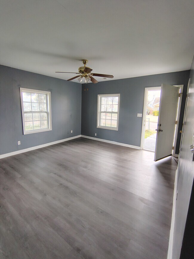 Photo - 1706 23rd Ave N