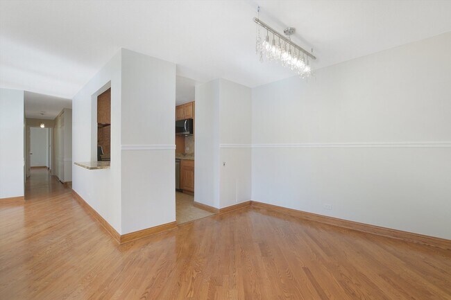 Photo - 1169 S Plymouth Ct Unit 301