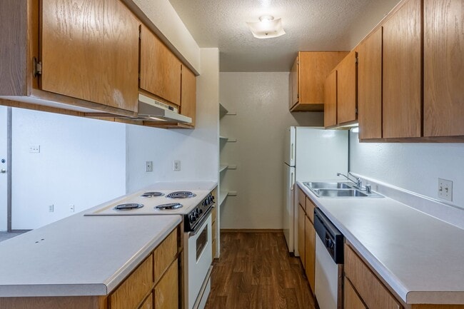 Photo - Cedar Creek Village Apartments and Townhomes