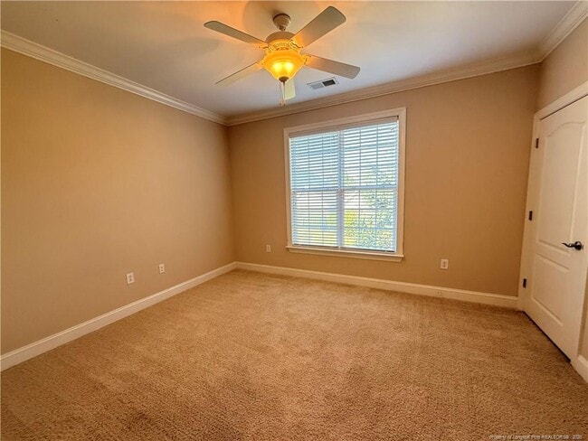 Photo - 185 Gallery Dr