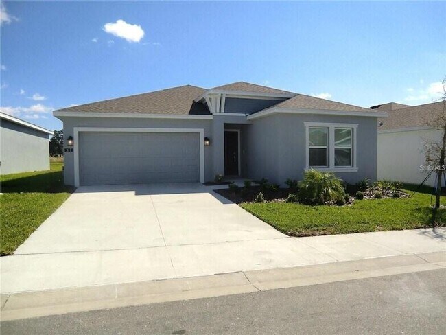 317 Loch Ct