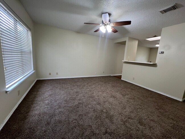 Photo - 4922 Hilltop Field Dr