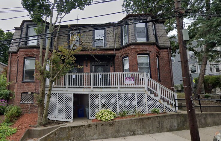 Photo - 38 Newton St Apartments