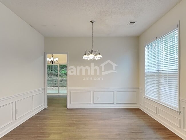 Photo - 4156 Glenaire Way NW