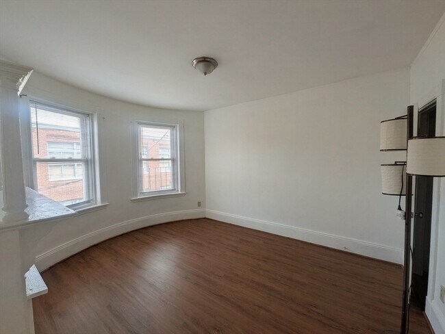 Photo - 11 Linden St Unit 2