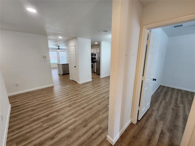 12808 Kingsgate Dr