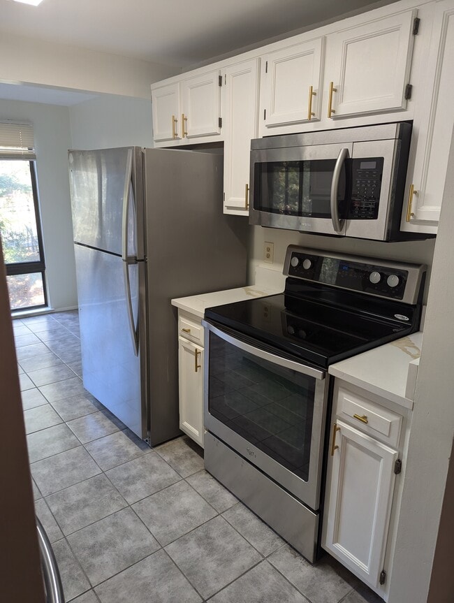 Photo - 18204 Swiss Cir Condo