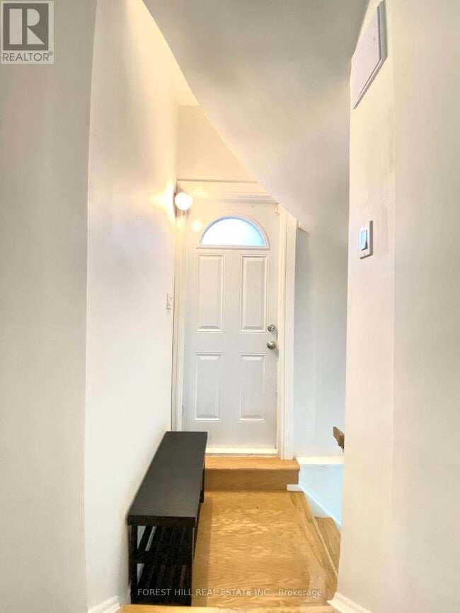 Photo - 120 Greenbelt Crescent