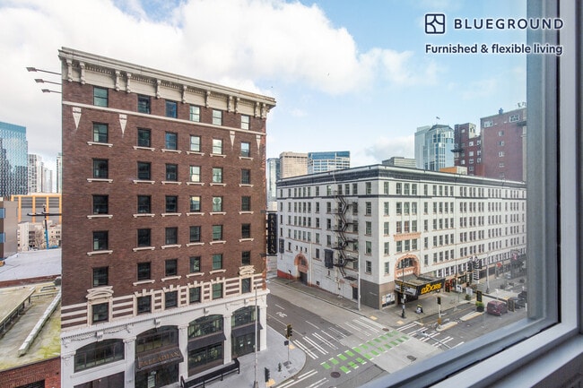 Photo - 2015 2nd Ave Unidad FL6-ID69