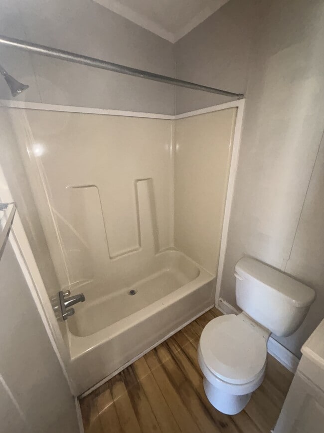 Photo - 144 Cassidy Ln