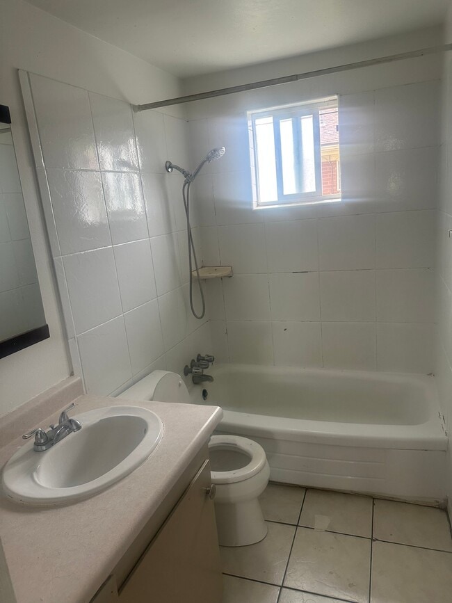 Photo - 440 Welby Ave S Unit 440
