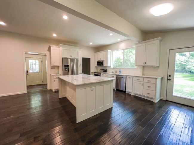 Photo - 709 Spring St