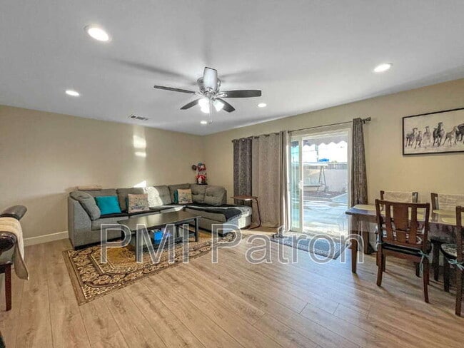 Photo - 6724 Sequoia Dr