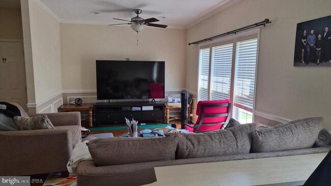 Photo - 3381 Sonia Trail