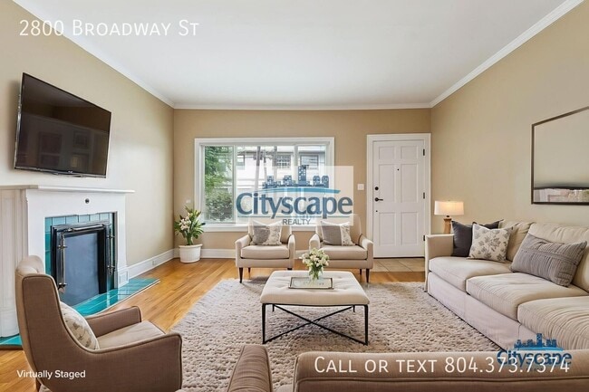 2800 Broadway St
