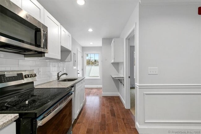 Photo - 1091 Whalley Ave Unidad A