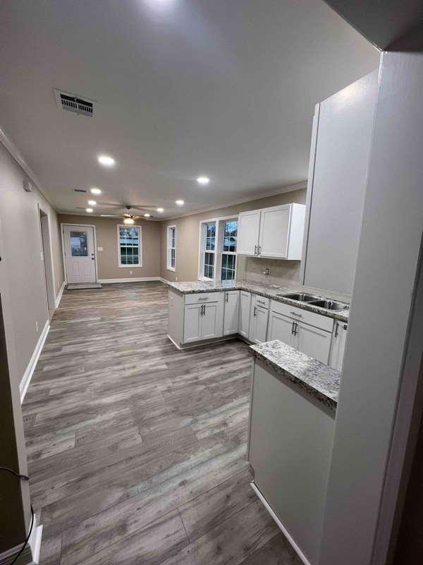 Building Photo - 302 N Bienville St Rental