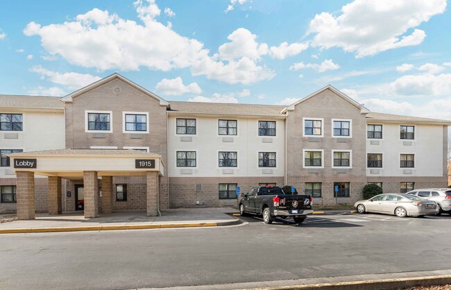 Building Photo - Furnished Studio-Hampton - Coliseum Rental