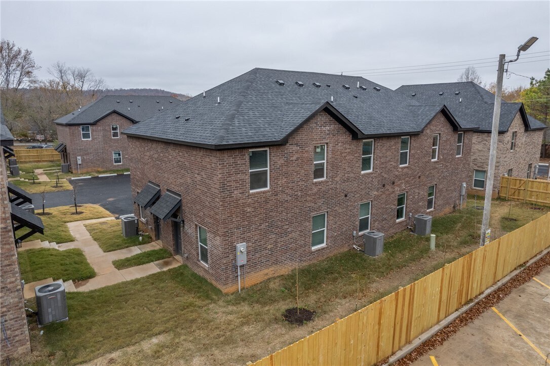 Photo - 1370 N Porter Rd