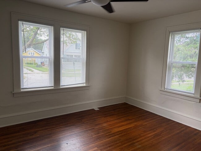 Photo - 1404 S Center
