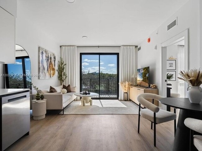 2479 NE 192 St Unit 207