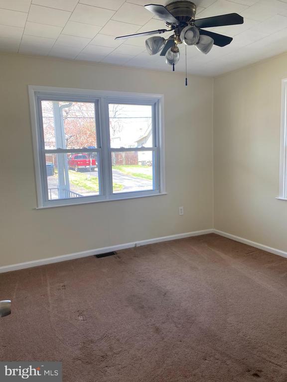 Photo - 209 Walnut St