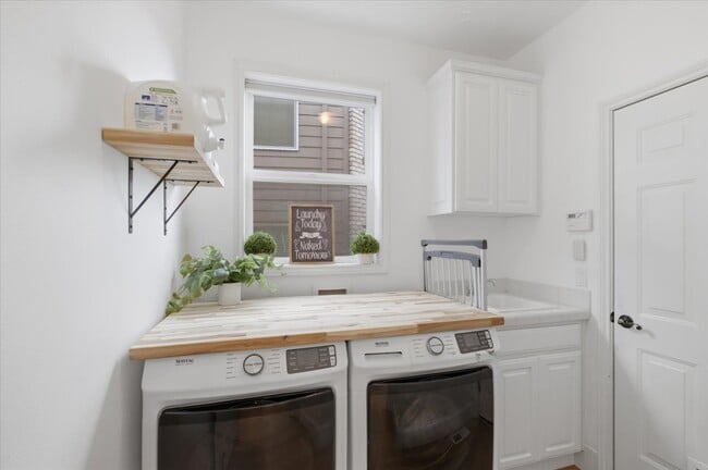 Photo - 6011 Sawgrass St SE