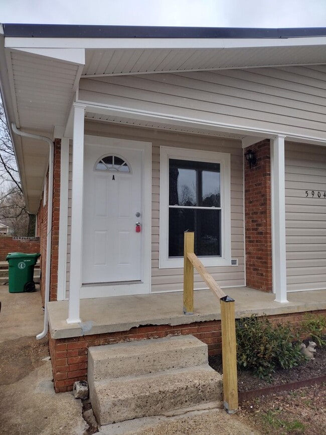 5904 Graston Ave Unit 5904 Graston Ave A