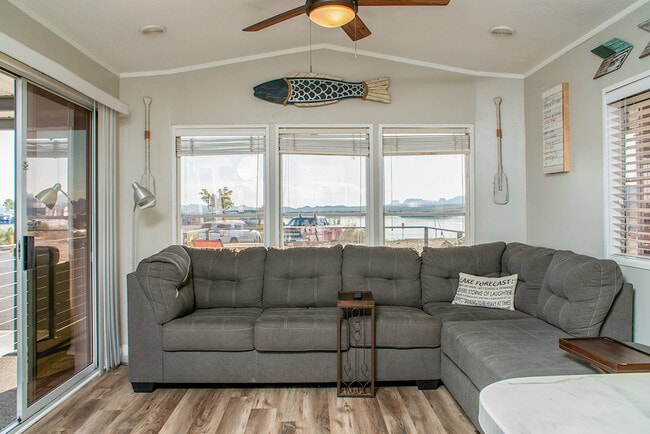 Building Photo - 555 Beachcomber Blvd Unit ID1248148P Rental