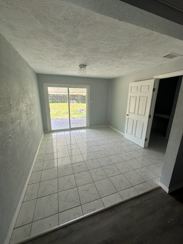 Photo - 222 E 38th St